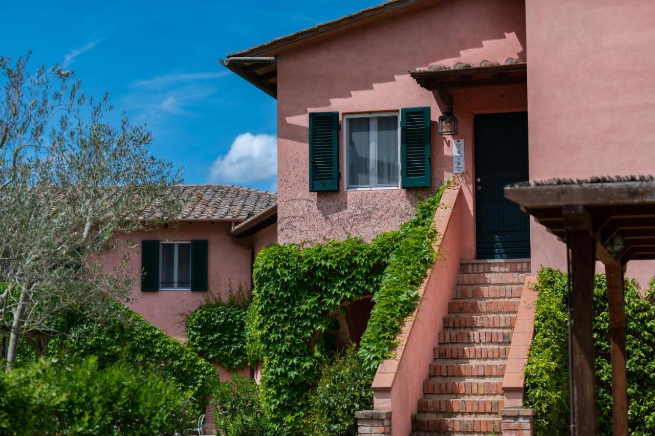 Braccagni Le Versegge Resort מראה חיצוני תמונה